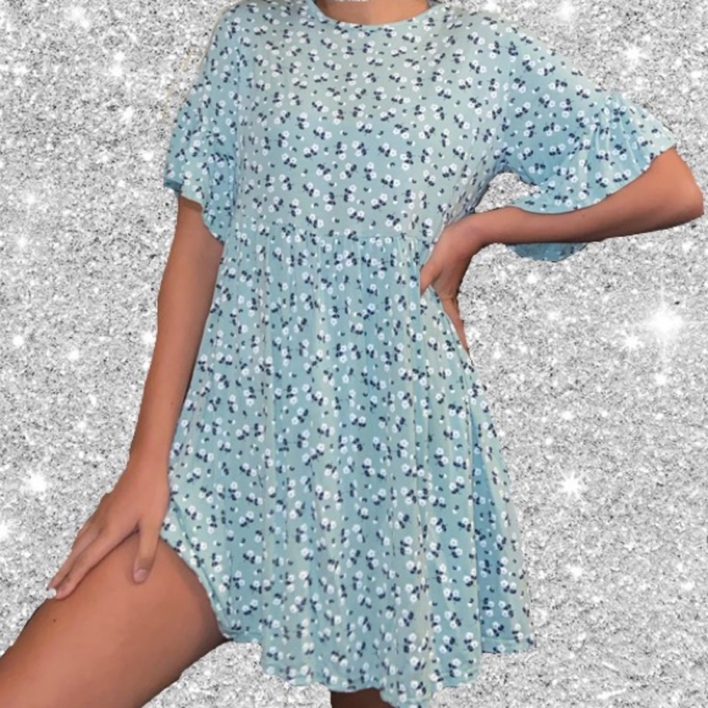 Boohoo Mint Flowy Floral Dress